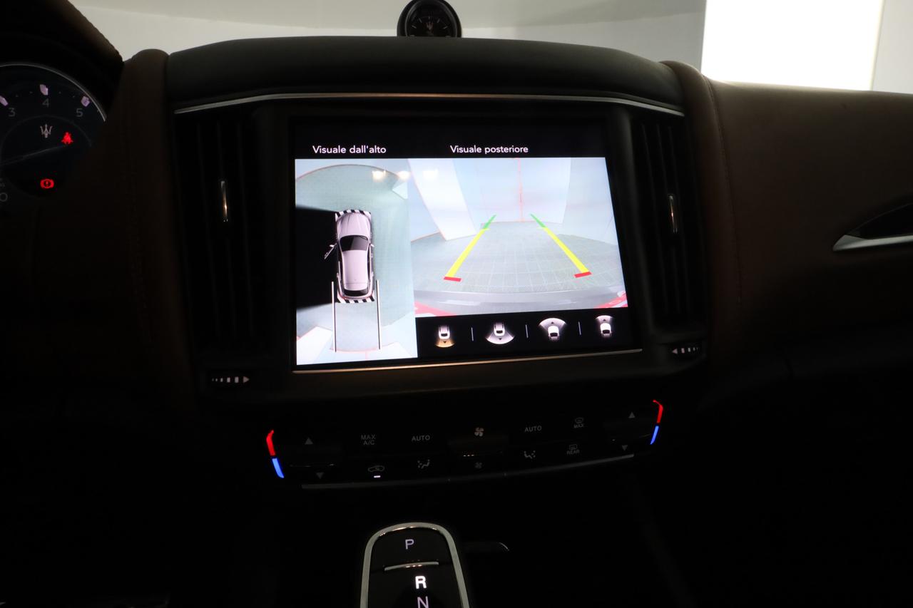MASERATI Levante 330 CV MHEV AWD GT