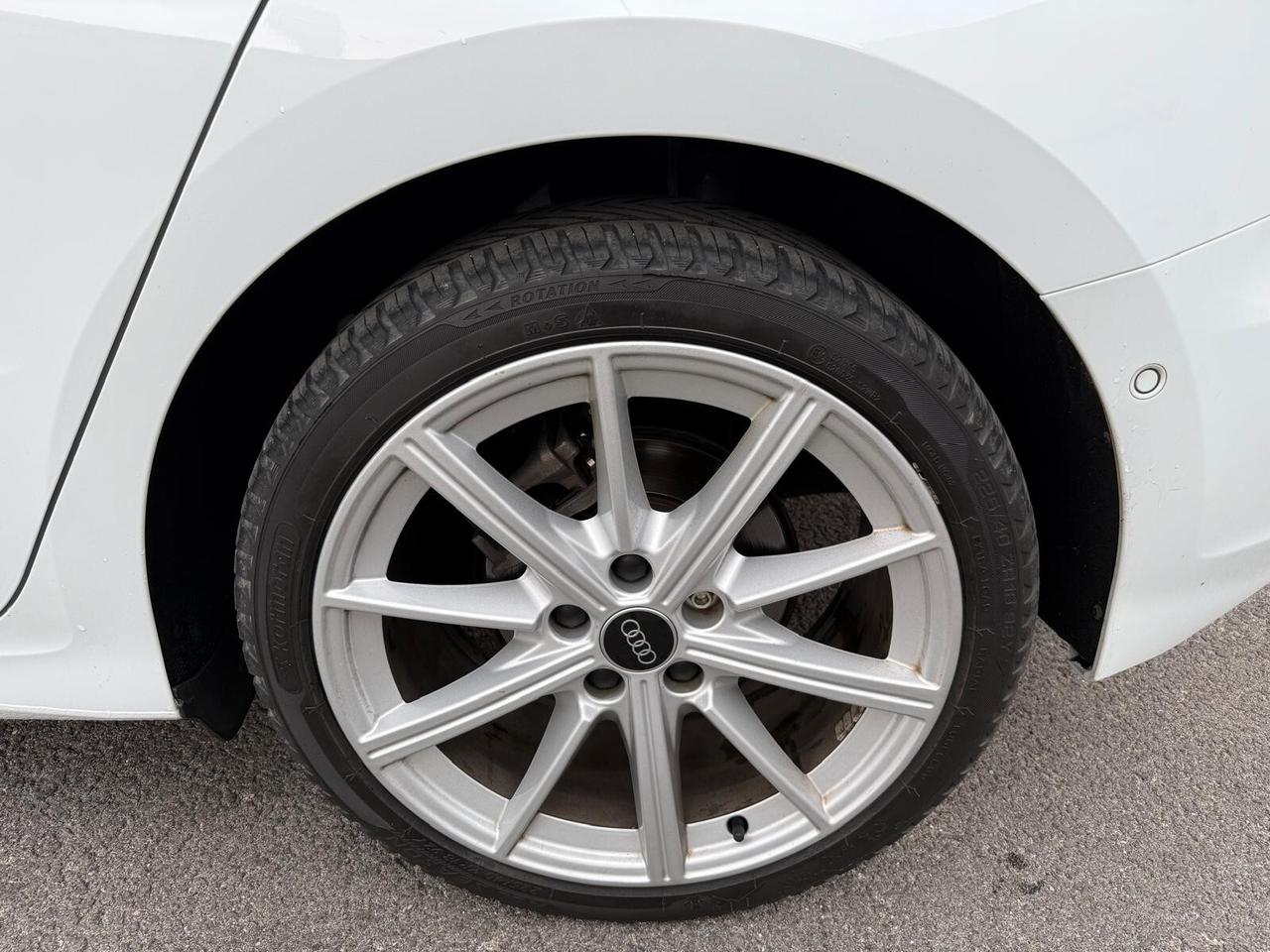 Audi A3 SPB 30 g-tron S tronic line edition