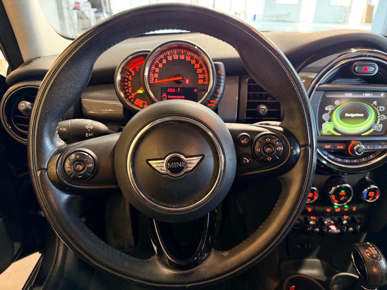 Mini 1.5 Cooper D 5 porte