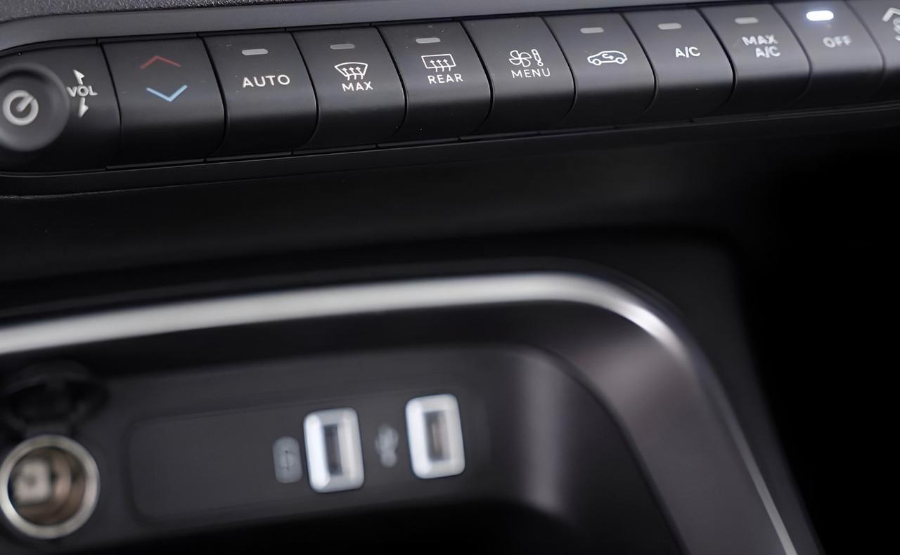 Jeep Avenger 1.2 Turbo 100 CV LONGITUDE KM 0 VARI COLORI