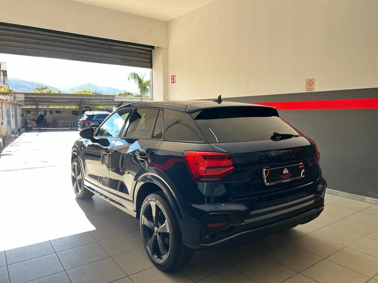 Audi Q2 30 TDI S tronic Identity Black