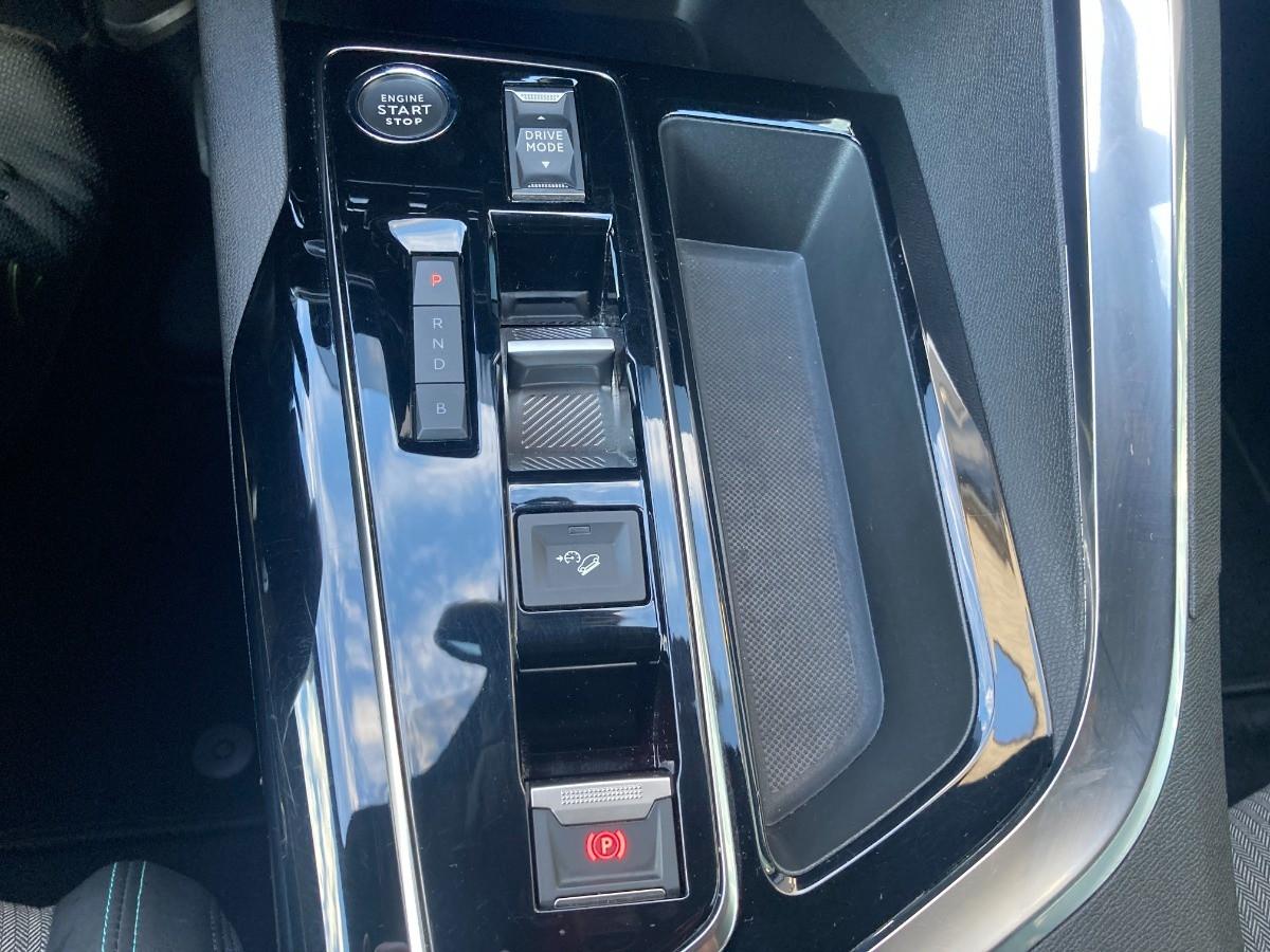 PEUGEOT 3008 1.6 hybrid4 phev Allure Pack 300cv e-eat