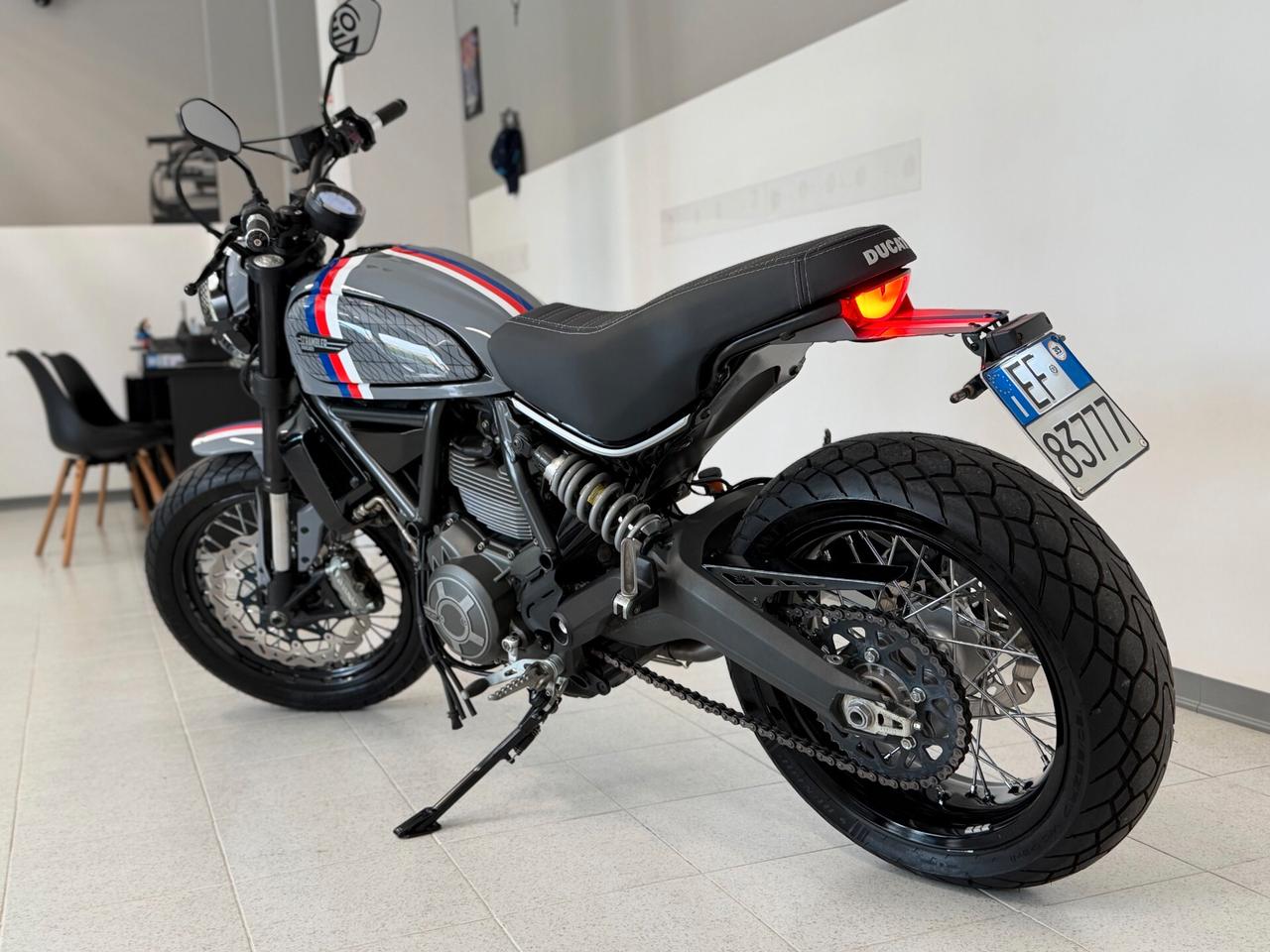 Ducati Scrambler 800 LEOVINCE PARI NUOVO FINANZIABILE PERMUTE