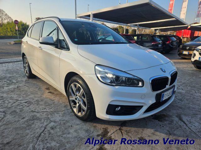 BMW 220 i Active Tourer Luxury autom.