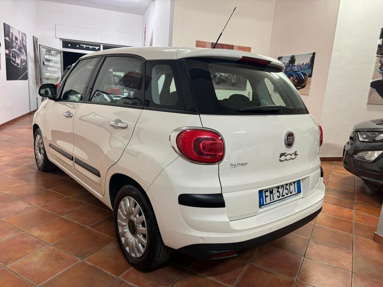 FIAT 500L 10/2017 1.3 MJT 130.000 KM