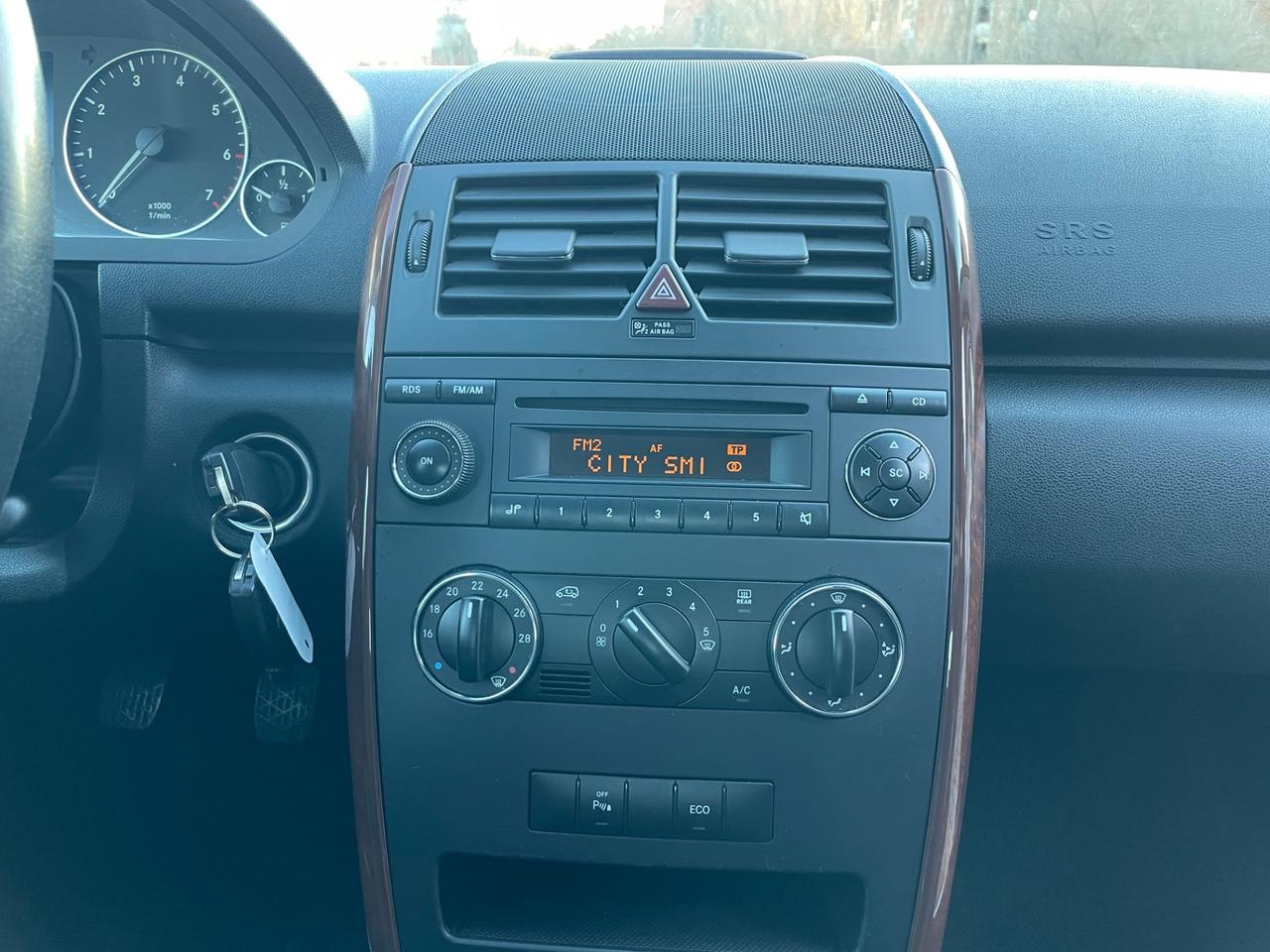 Mercedes-benz A 160 BlueEFFICIENCY Elegance