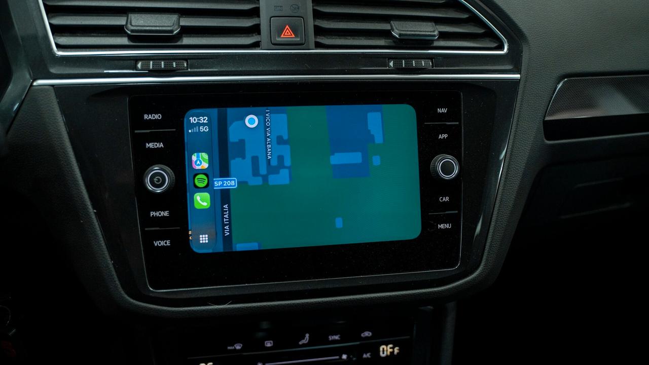 Volkswagen Tiguan 2.0 TDI LIFE DSG 150 CV PACK LUCI CARPLAY LED FULL OPTIONAL