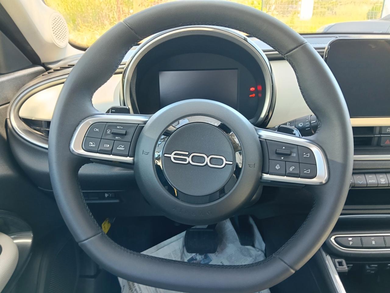 Fiat 600 Hybrid 100 CV DCT MHEV La Prima
