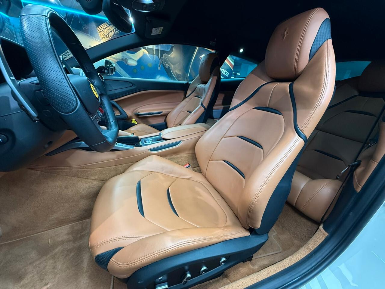 Ferrari GTC4 Lusso T (919)
