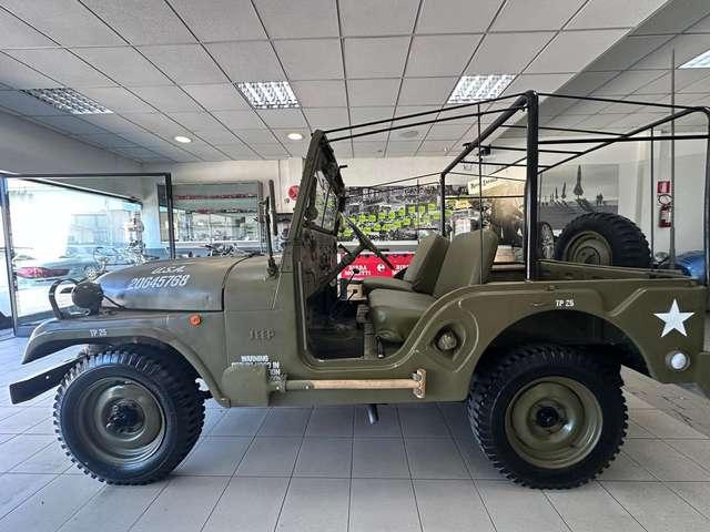 Jeep Willys 2.0 D CJ5 AUTOC. CON CARRELLO RESTAURO MANIACALE