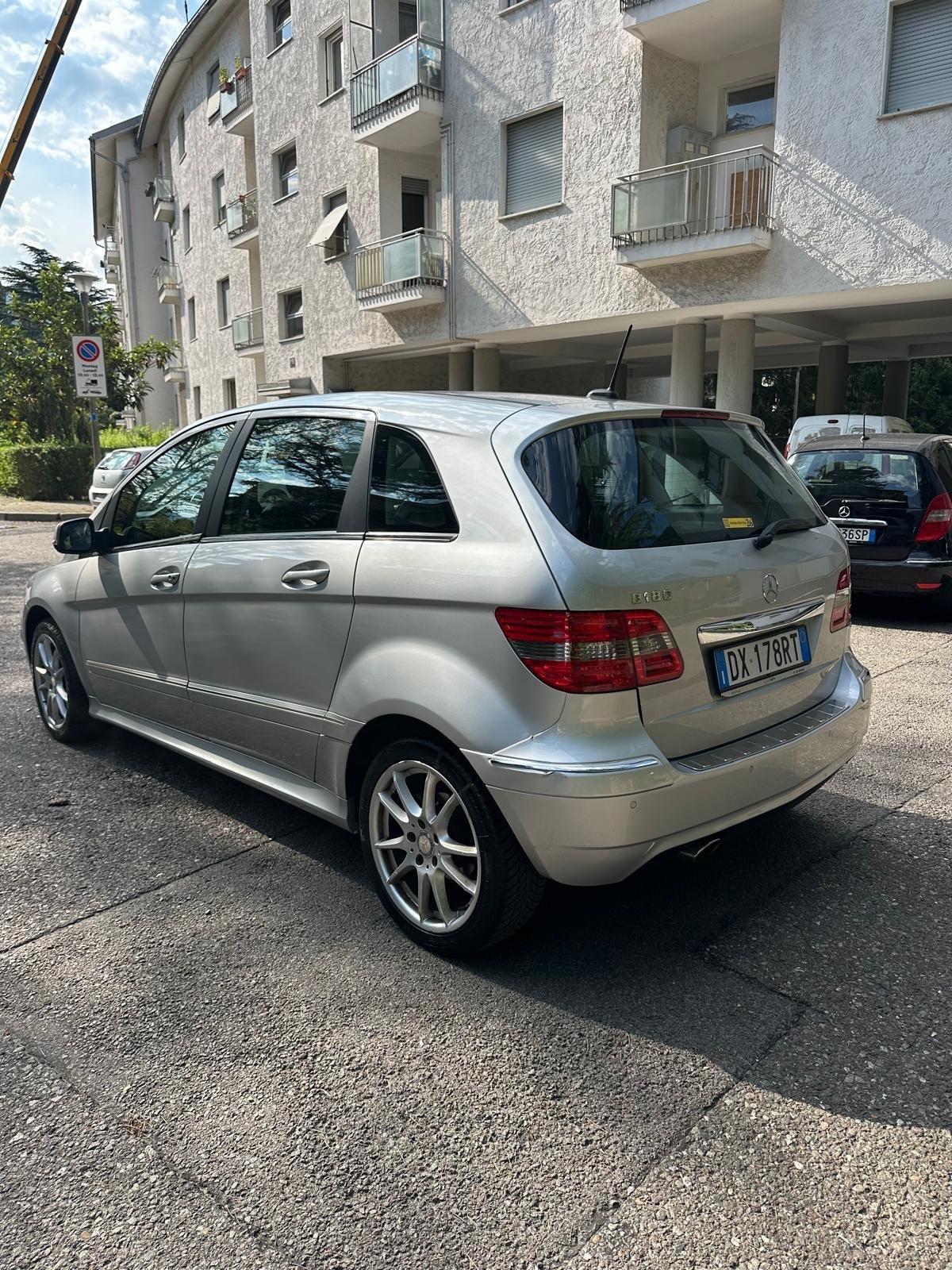 Mercedes-benz B 180 BlueEFFICIENCY Sport NEOPATENTATI