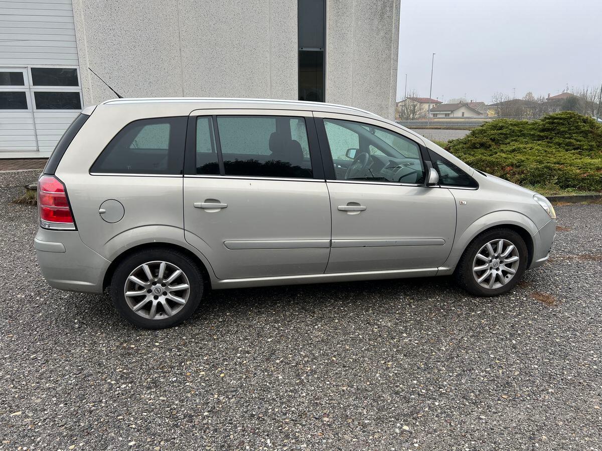 Opel Zafira 1.9 CDTI 120CV Cosmo