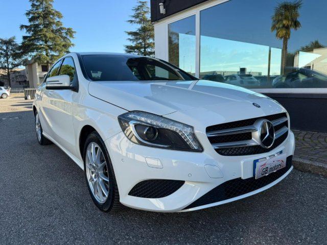 MERCEDES-BENZ A 180 CDI Automatic Premium NAVI - XENO - PDC - 17