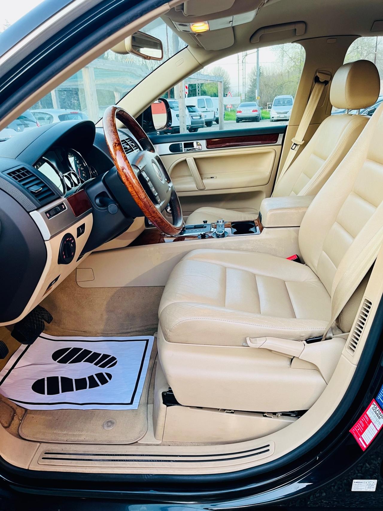 Volkswagen Touareg 3.0 TDI V6 240cv Executive