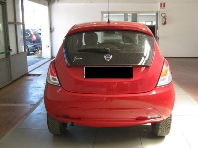 LANCIA Ypsilon 0.9 TwinAir 85 CV 5 porte Metano Ecochic