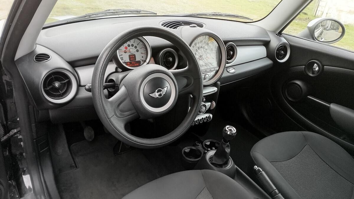 Mini Cooper 1.400 c.c. - 75 cv