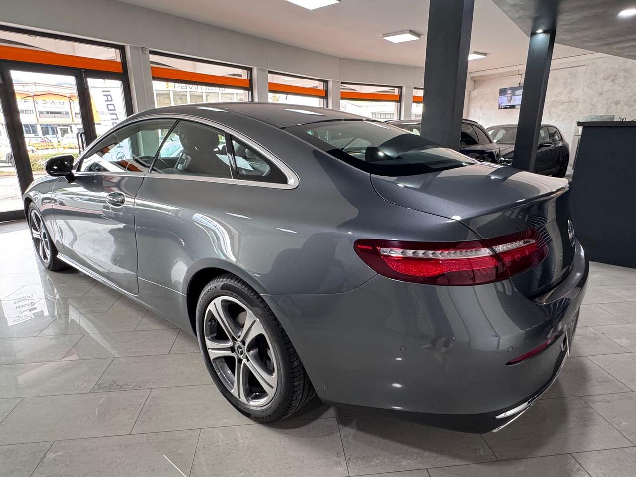 Mercedes-Benz E 220 Coupè Business Sport E 2 #7001