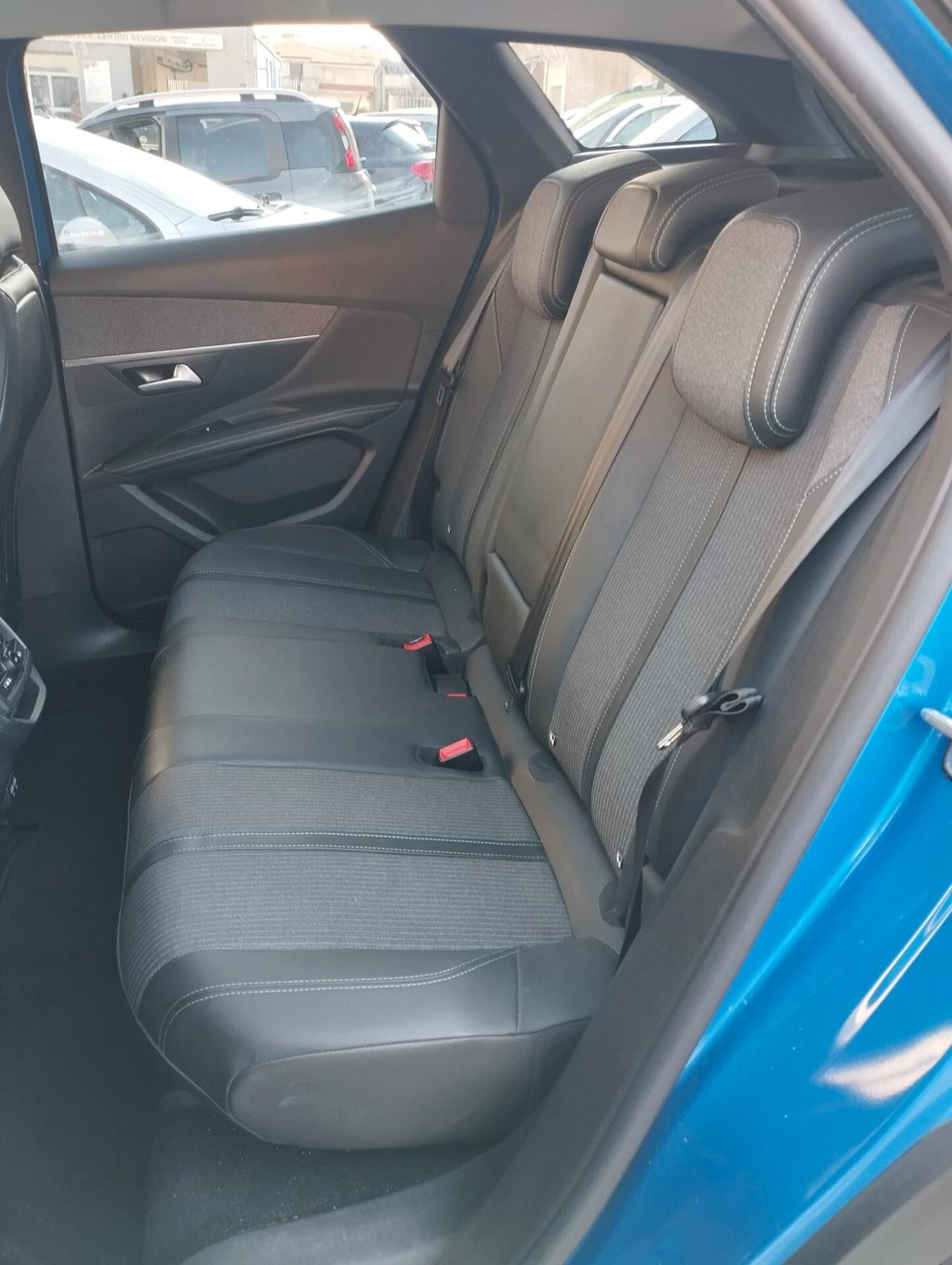 Peugeot 3008 BlueHDi 130 S&S Allure Pack