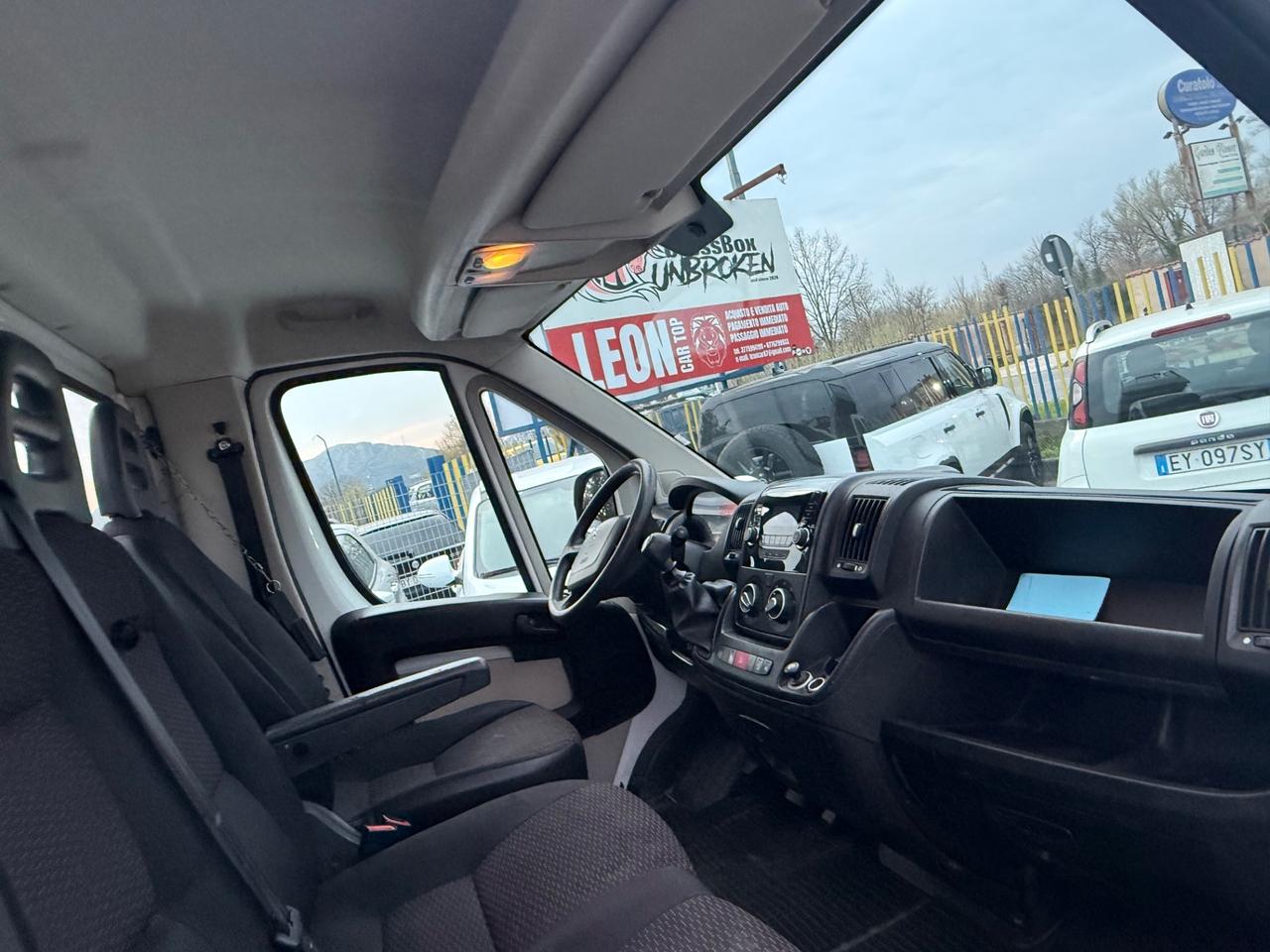 Peugeot boxer ribaltabile anno 2018 km 120 mila