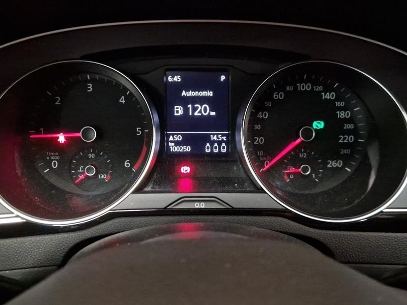 VOLKSWAGEN PASSAT VARIANT 2.0 TDI SCR EVO 110kW Business BMT DSG