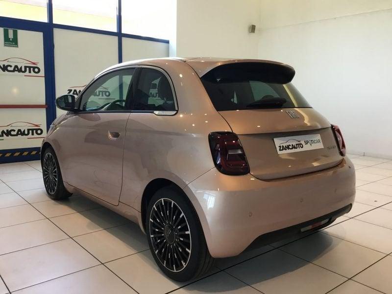 FIAT 500 Hybrid Hybrid Icon MY26 PACK STYLE