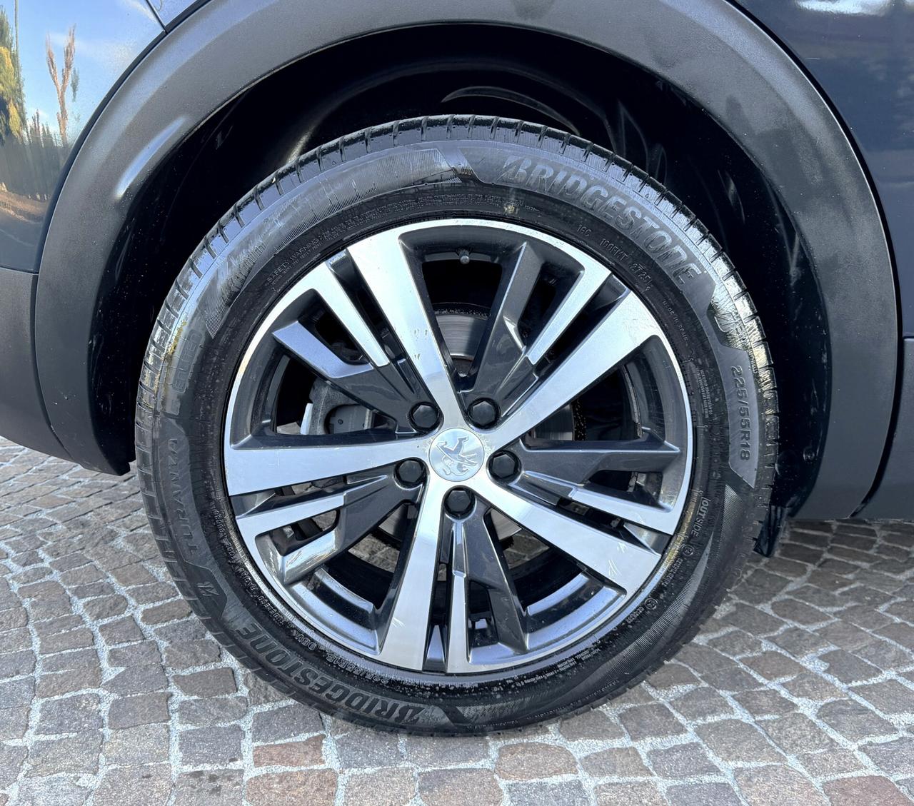 Peugeot 3008 BlueHDi 130 S&S EAT8 Business