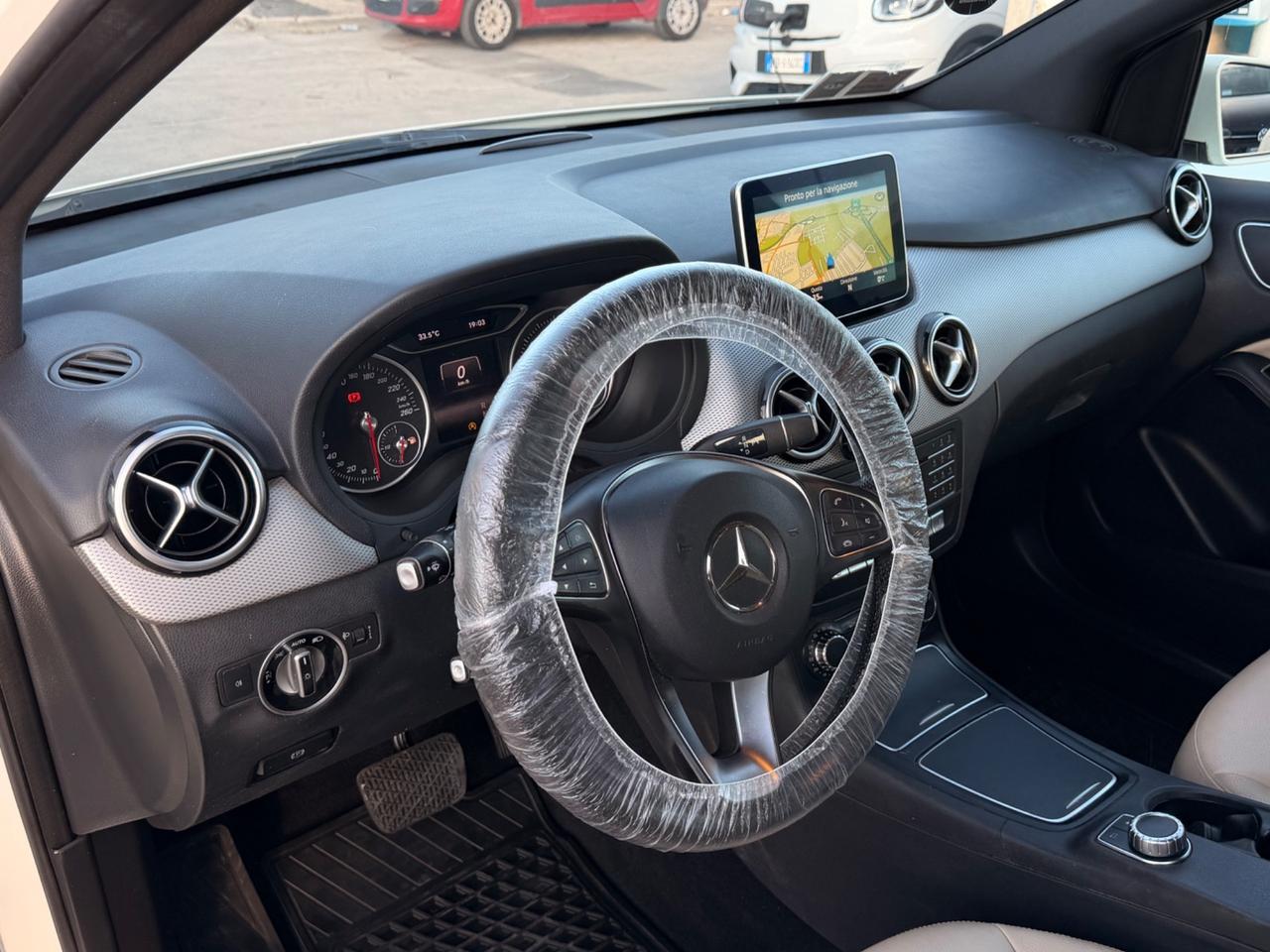Mercedes-benz B 180d Automatic Sport NAVI