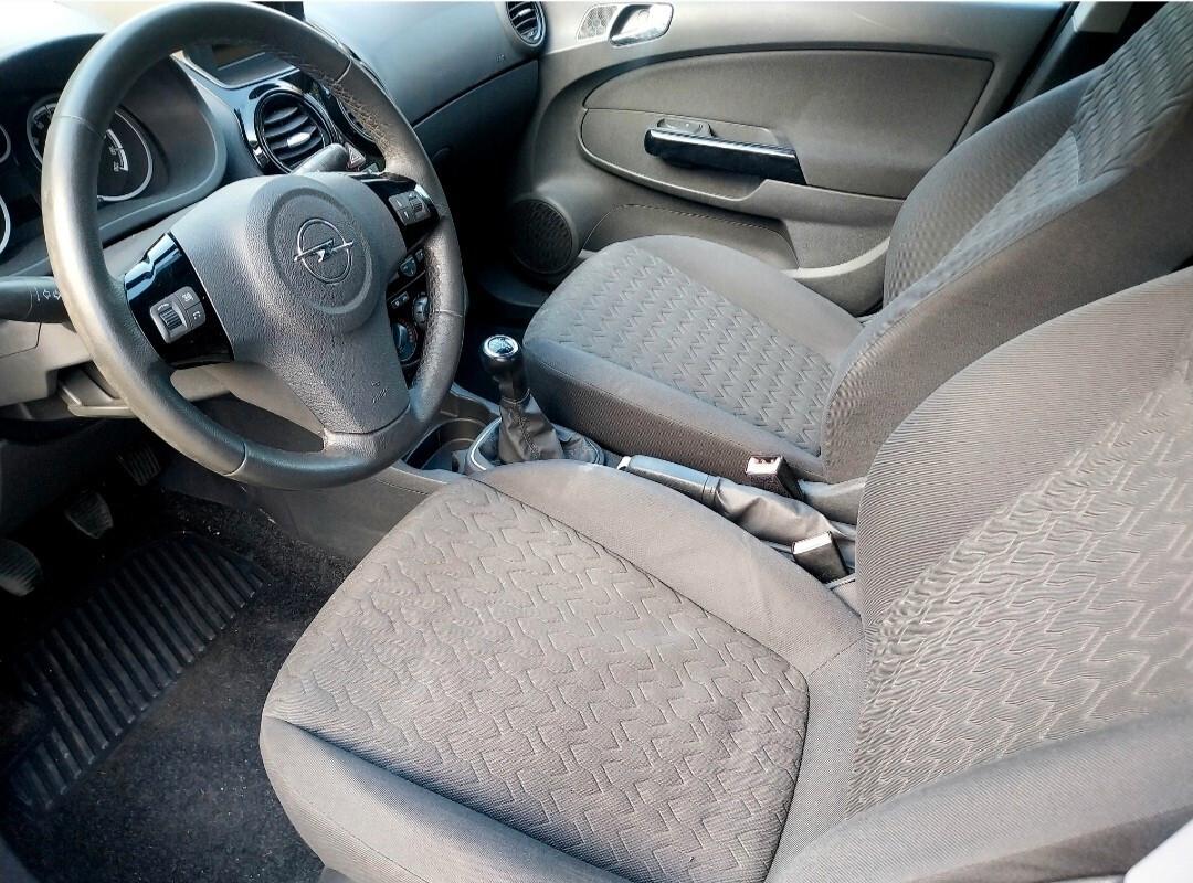 Opel Corsa 1.2 5 porte Edition