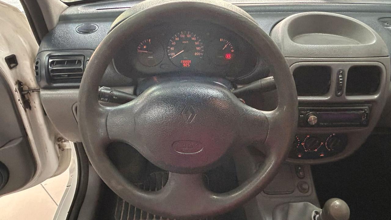 Renault Clio 1.2 cat 3 porte