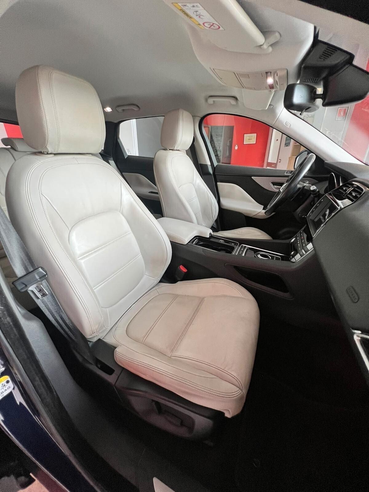 Jaguar F-Pace 2.0 D 180 CV AWD Pure