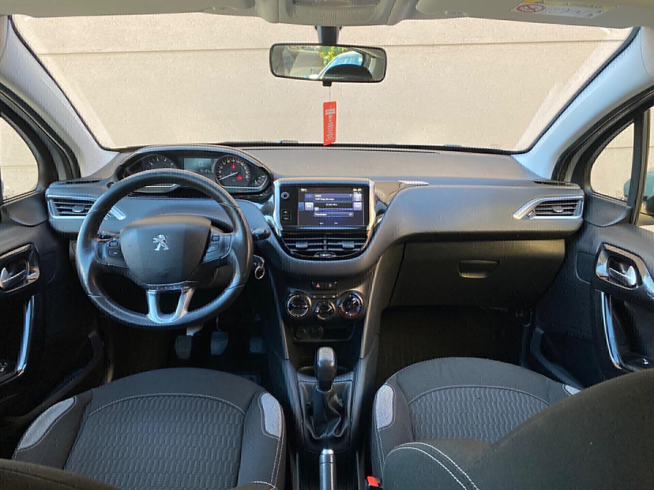 Peugeot 208 1.2 Benzina