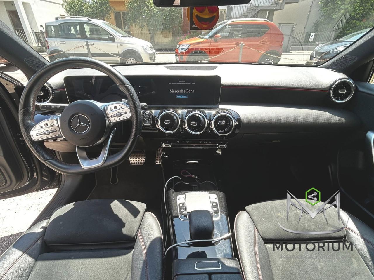 Mercedes-Benz A180 Premium AMG