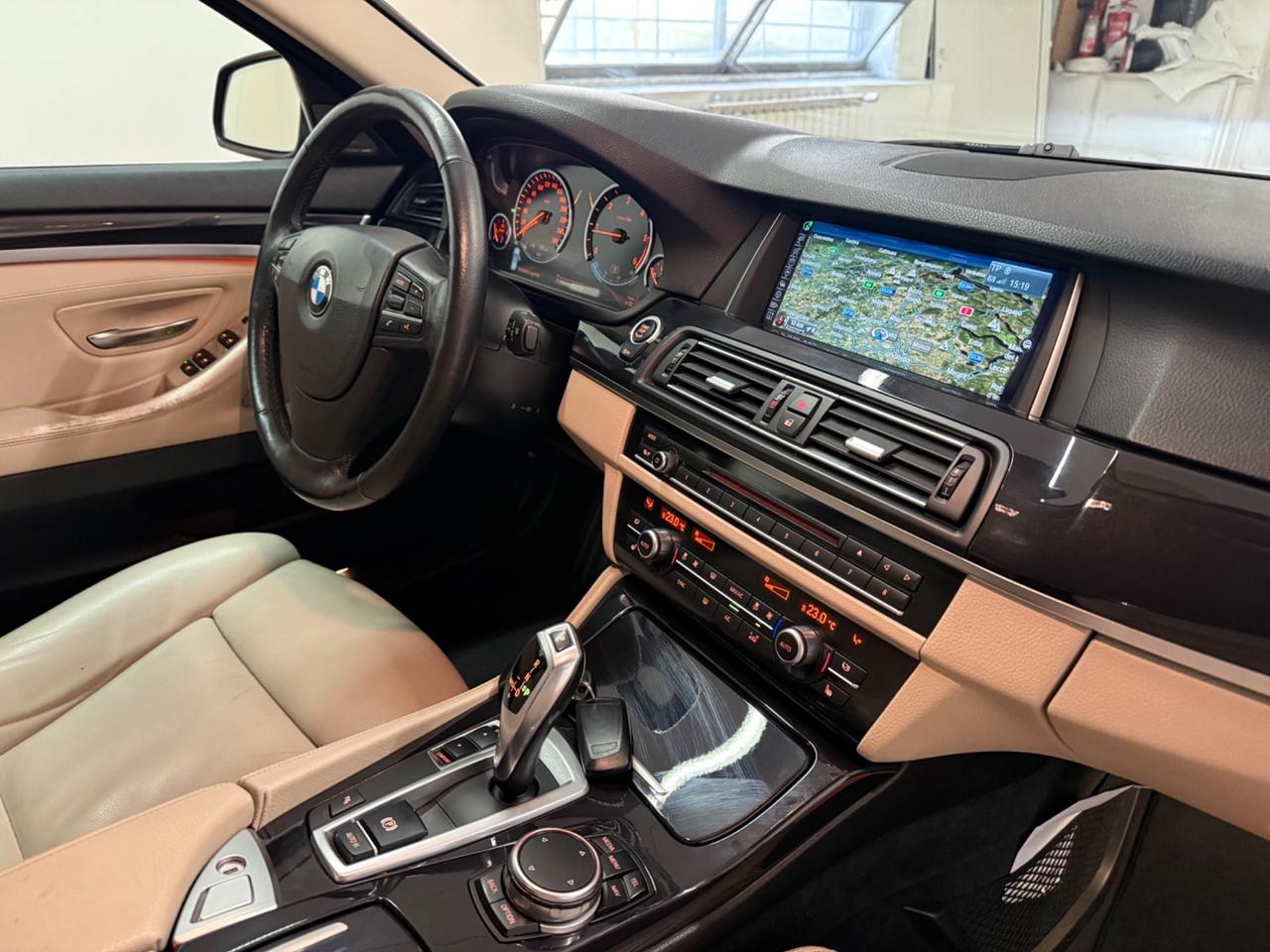 Bmw 520 520d xDrive Luxury turing