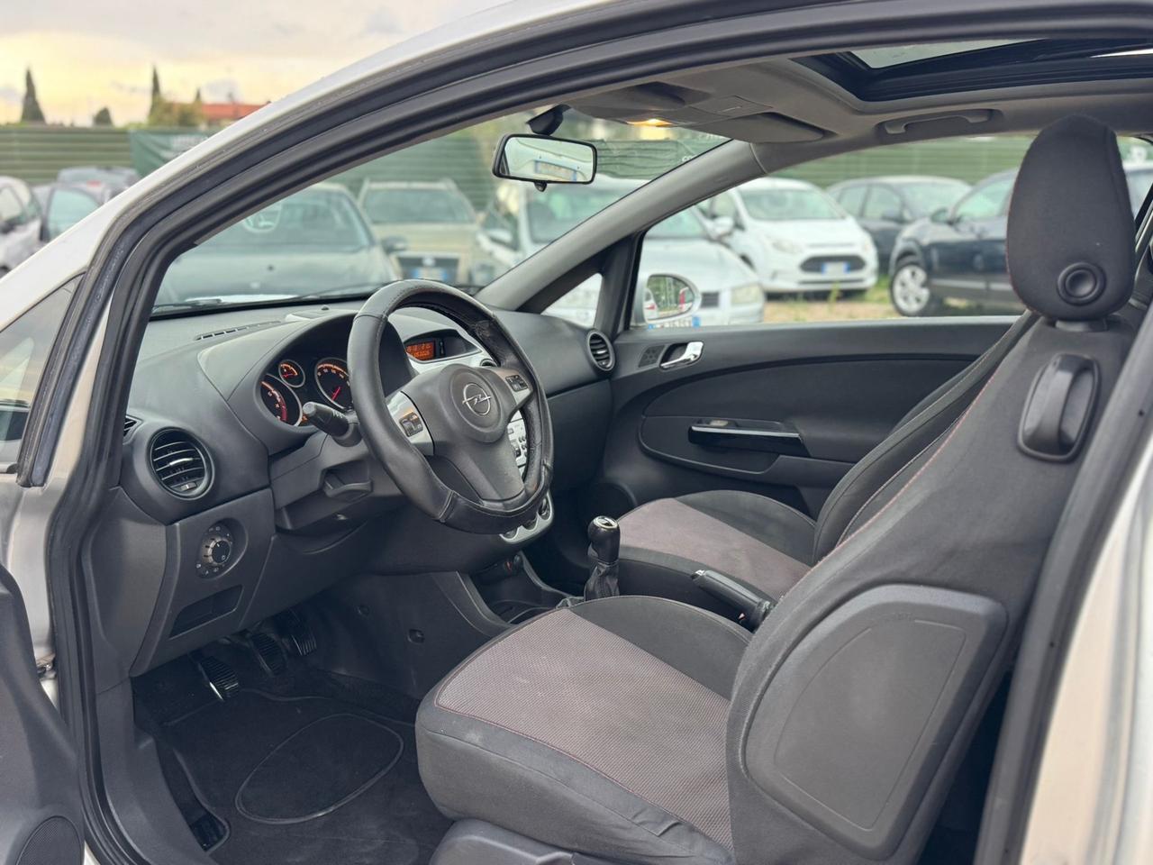Opel Corsa 1.2 3 porte Sport Neopatentati