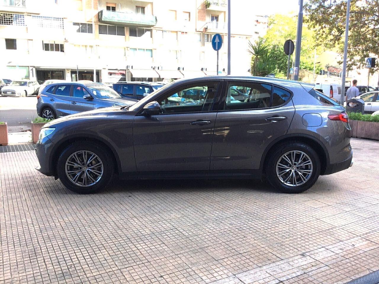 Alfa Romeo Stelvio 2.2 Turbodiesel 160 CV AT8 RWD Business