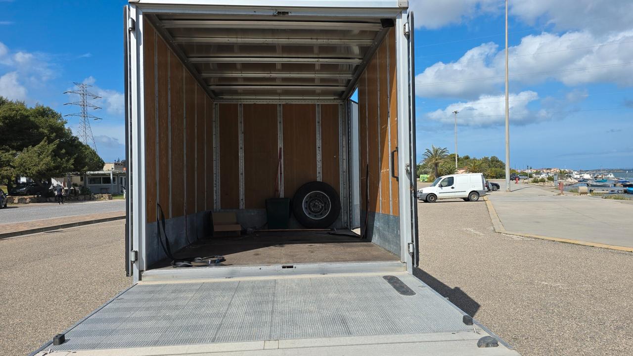 Citroen Jumper 33 2.2 HDi/120 PC Cabinato