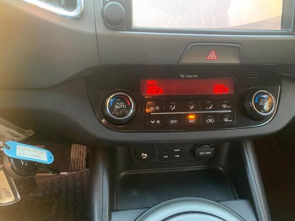 Kia Sportage 1.7 CRDI VGT 2WD high tech