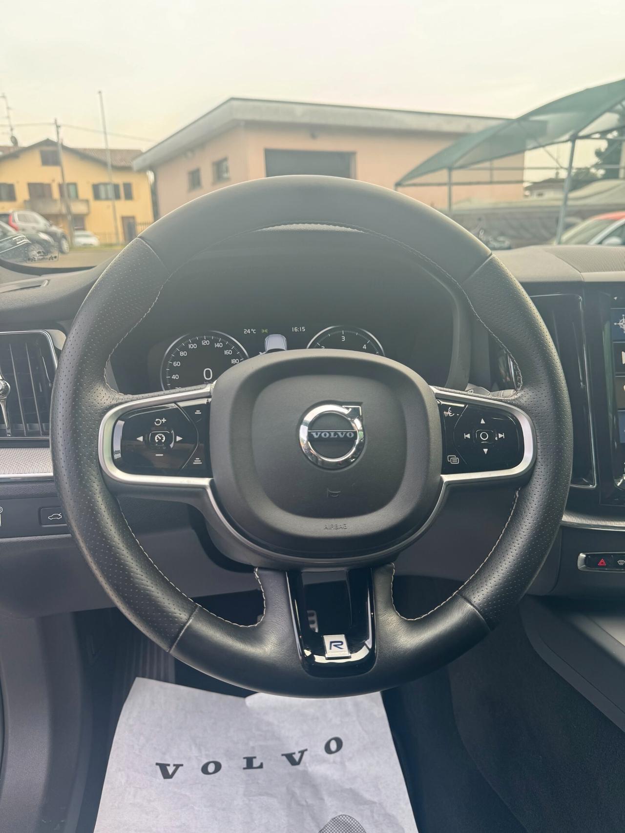 Volvo XC 60 XC60 D4 AWD Geartronic R-design