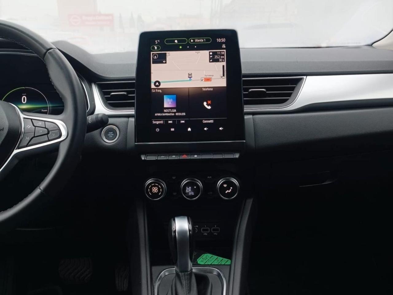 Renault Captur 1.6 E-Tech hybrid Techno Fast Track 145cv auto