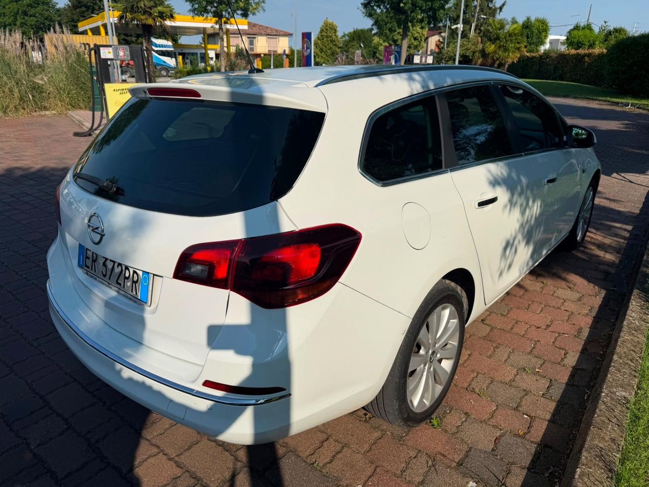 Opel Astra 1.4 Turbo 140CV Sports Tourer GPL Tech Cosmo