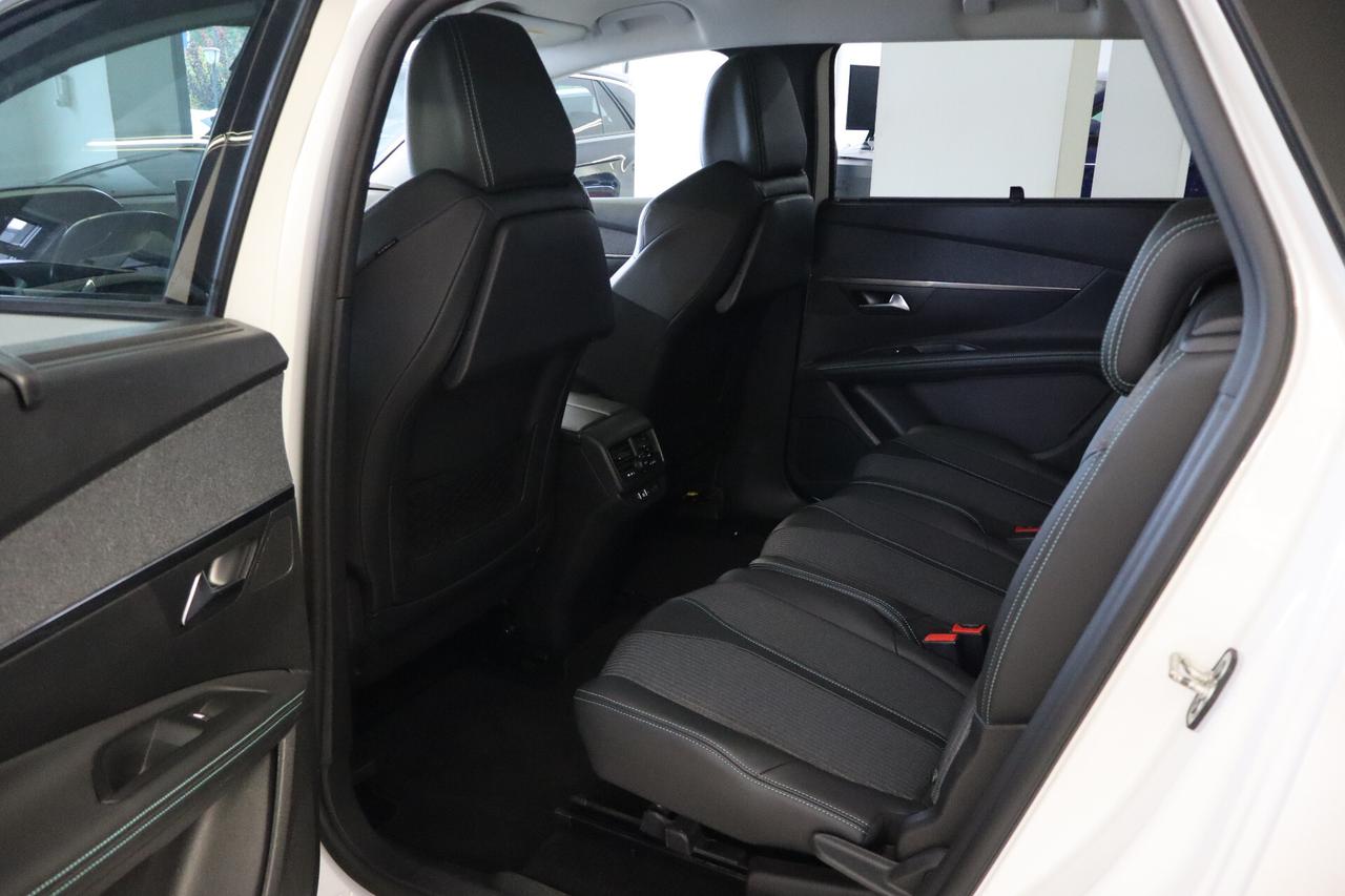 Peugeot 5008 1.5 BLUEHDI 130 CV 7 POSTI ALLURE PACK EAT8 CATENA 8 mm