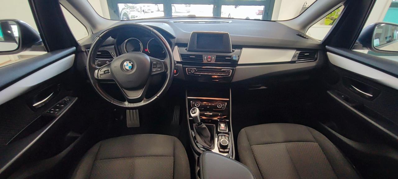 Bmw 2er Active Tourer 218d Luxury