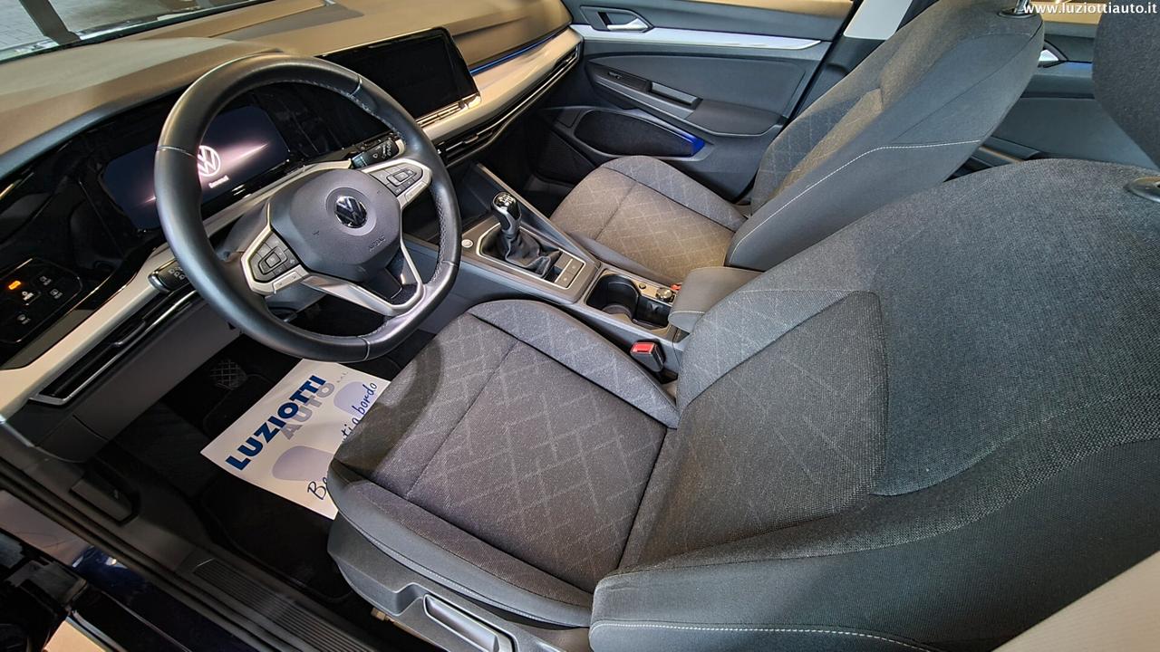 Volkswagen Golf 8 1.5 TGI LIFE