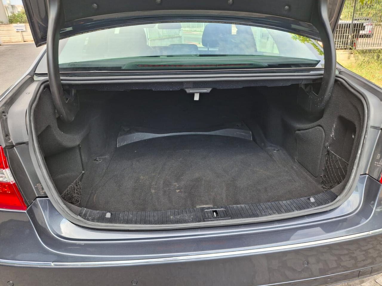 Mercedes-benz E 220 CDI BlueEFFICIENCY Avantg.AMG