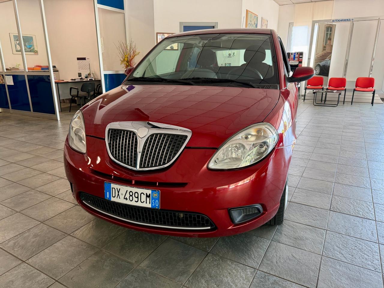 Lancia Ypsilon 1.3 MJT 75 CV Oro-CAMBIO AUTOMATICO-
