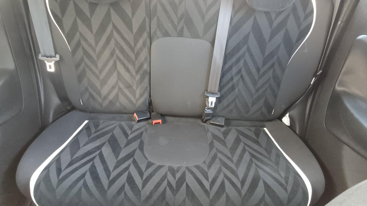 Lancia Ypsilon 1.2 69 CV 5 posti Silver Unica Proprietaria