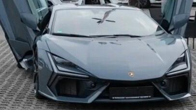 Lamborghini Revuelto con propulsore ibrido V12 da 6.498 cc (ibrido plug-in, HPEV)