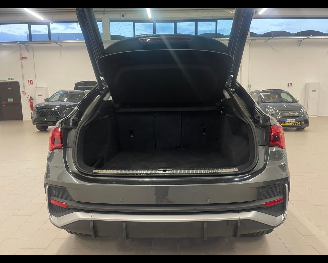 AUDI Q3 2ª serie - Q3 SPB 35 TDI S tronic S line edition