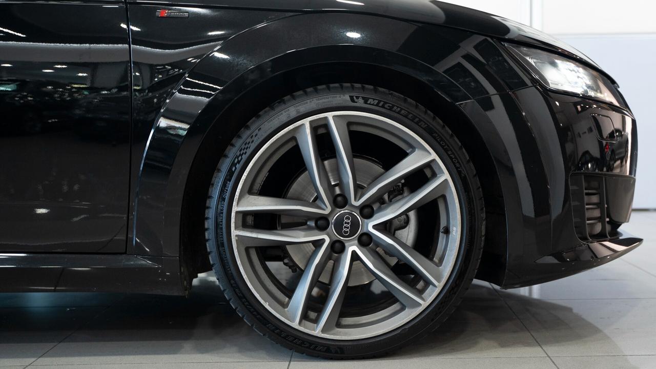 Audi TT COUPE 1.8 TFSI S LINE TRONIC 19" XENO SEDILI VIRTUAL COCKPIT NAVI FULL OPTIONAL