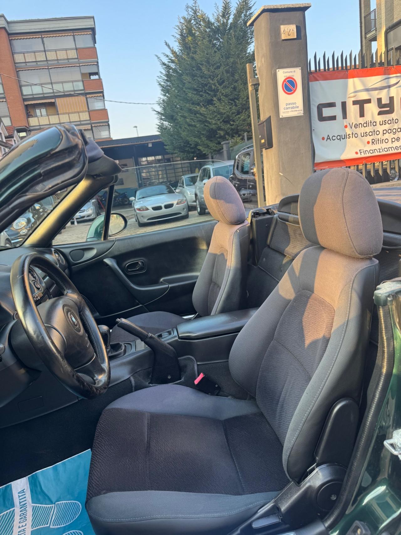 Mazda MX-5 1.6i 16V 110 cv Nardi Spider